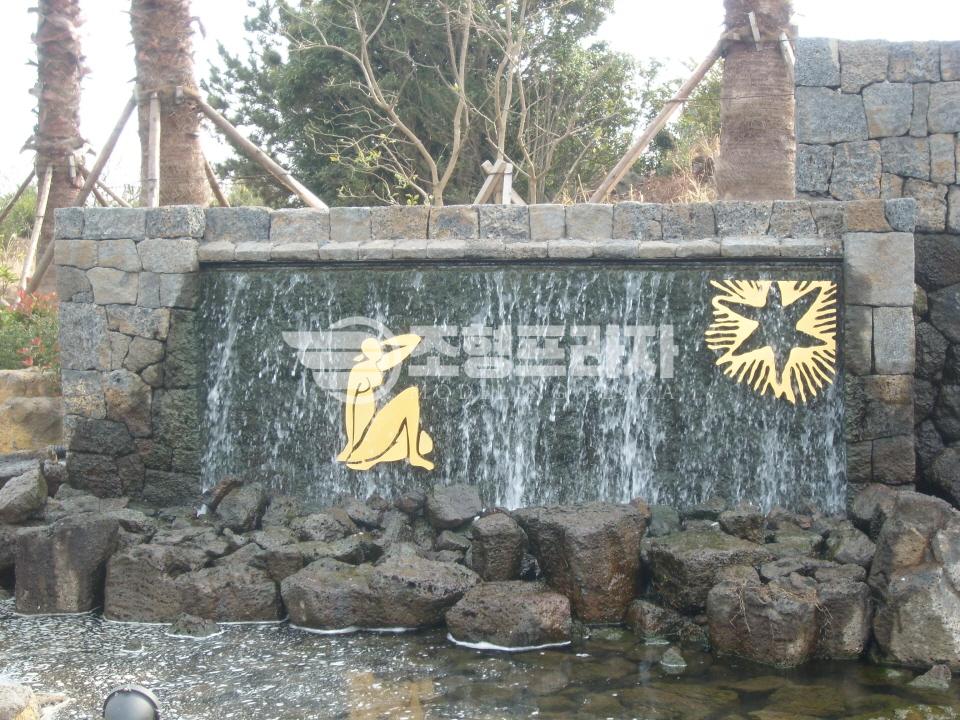 2000769928_KbtFsE7G_826710e88b94c60fb59c6c37244f6824e1938366.JPG 이미지크게보기