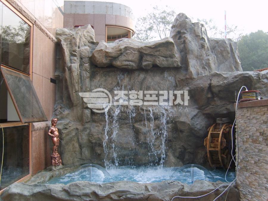 3529484341_YOhKtfBA_a7daf27d868610a2e0071e5a967958a5552bf07f.jpg 이미지크게보기