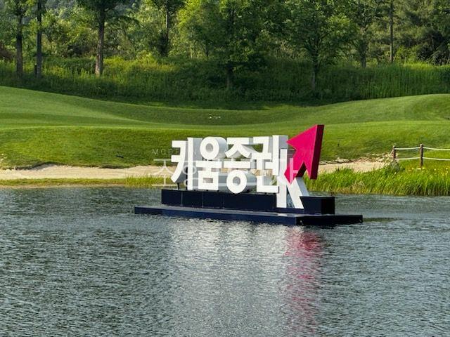 2849235620_ILBW3XjC_663e03207ff41a523a97e16a1d0d91d893dc3fd4.jpg 이미지크게보기